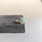 Серебряное кольцо Tiva с натуральным изумрудом 1.35ct, фианитами, вес изделия 4,07 гр (2161974) 17 размер