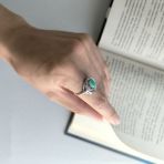 Серебряное кольцо Tiva с натуральным изумрудом 1.35ct, фианитами, вес изделия 4,07 гр (2161974) 17 размер