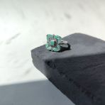 Серебряное кольцо Tiva с натуральным изумрудом 2.525ct, фианитами, вес изделия 4,14 гр (2163411) 18.5 размер