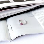 Серебряное кольцо Tiva с натуральным рубином 0.932ct, фианитами, вес изделия 2,37 гр (2165101) 17 размер