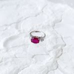 Серебряное кольцо Tiva с натуральным рубином 3.133ct, фианитами, вес изделия 3,17 гр (2165248) 17 размер