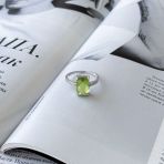 Серебряное кольцо Tiva с хризолітом 4.167ct, вес изделия 2,99 гр (2157403) 18 размер