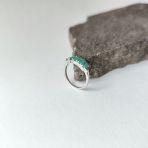 Серебряное кольцо Tiva с натуральным изумрудом 1.218ct, фианитами, вес изделия 2,29 гр (2163657) 18 размер