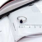 Серебряное кольцо Tiva с натуральным сапфиром 1.757ct, фианитами, вес изделия 2,48 гр (2164999) 18 размер