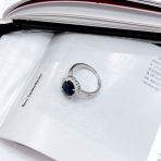 Серебряное кольцо Tiva с натуральным сапфиром 3.717ct, фианитами, вес изделия 3,28 гр (2168751) 17.5 размер