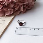 Серебряное кольцо Tiva с натуральным гранатом 3.957ct, фианитами, вес изделия 3,85 гр (2005896) 17 размер