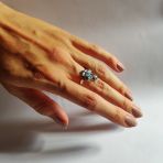 Серебряное кольцо Tiva с натуральным топазом 2.778ct, шпинелью, вес изделия 3,17 гр (2129585) 18 размер