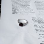 Серебряное кольцо Tiva с натуральным гранатом 2.566ct, вес изделия 2,78 гр (2104124) 18 размер