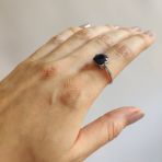 Серебряное кольцо Tiva с натуральным сапфиром 4.19ct, фианитами, вес изделия 2,31 гр (2120100) 18 размер