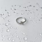 Серебряное кольцо Tiva с фианитами, вес изделия 1,46 гр (2143833) 18 размер