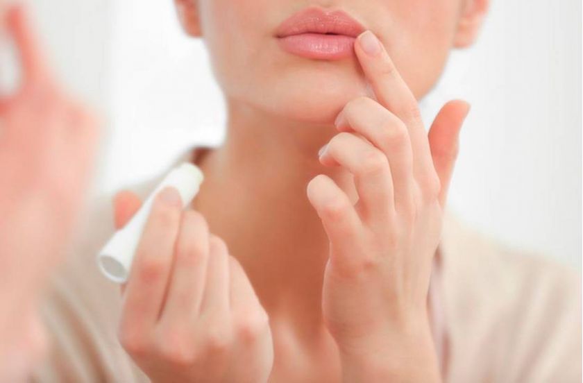 Уход и забота о губах от IMAGE Skincare: полезные свойства бальзама ORMEDIC Sheer PINK Lip 