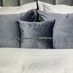Подушка декоративна з сіро-коричневими стразами PAGOTI Diamond антрацитова 40х40 см