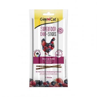 Лакомство GimCat Мясные палочки для кошек, курица и лесные ягоды, 3 шт по 5 г