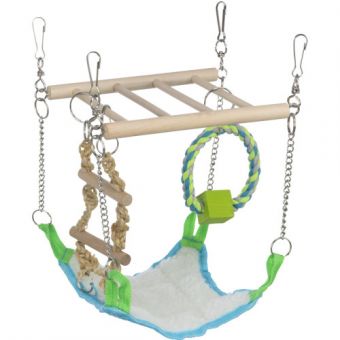 Подвесной мост для хомяка Trixie гамак с игрушками дерево и веревка, 17 х 22 х 15 см