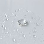 Серебряное кольцо с фианитами, вес изделия 2,62 гр (2152552) 18 размер
