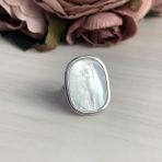 Серебряное кольцо с натуральным перламутром 4.078ct, вес изделия 6,6 гр (2041795) 17 размер