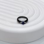 Серебряное кольцо с керамикой, вес изделия 3,66 гр (60001938) 17 размер