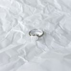 Серебряное кольцо с фианитами, вес изделия 2,98 гр (2152705) 17.5 размер