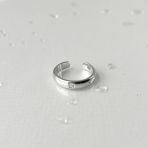 Серебряное кольцо с фианитами, вес изделия 3,25 гр (2138570) 17 размер