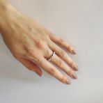 Серебряное кольцо с фианитами, вес изделия 3,13 гр (2130185) 17 размер