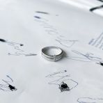 Серебряное кольцо с фианитами, вес изделия 2,7 гр (2152538) 18 размер