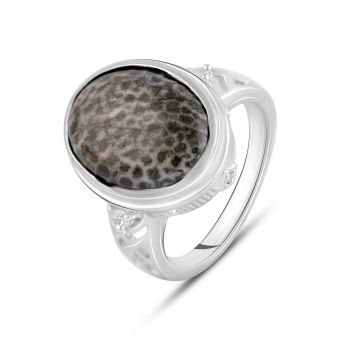 Серебряное кольцо с кораллом, вес изделия 7,51 гр (2121343) 18 размер