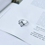 Серебряное кольцо с фианитами, емаллю, вес изделия 2,68 гр (2143512) 18.5 размер