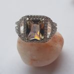 Серебряное кольцо с натуральным цитрином nano 3.577ct, топазом белым, вес изделия 4,41 гр (2122913) 19 размер