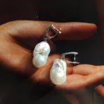 Срібні сережки з натуральним бароковим перлом (2122319)