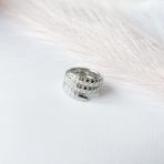Серебряное кольцо с фианитами, вес изделия 9,99 гр (2151265) 18 размер