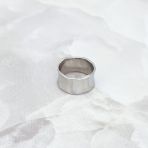 Срібне кільце без каменів, вага виробу 6,22 гр (2143802) розмір 18